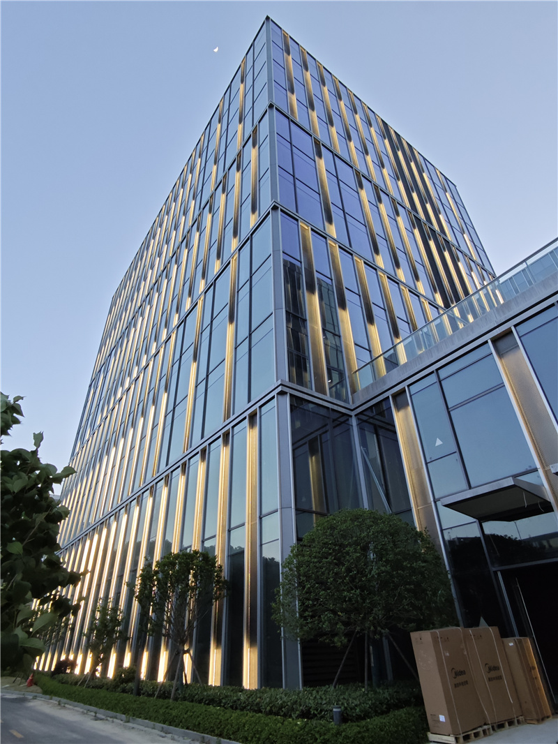 Shanghai Deli Building Façade Lighting Project (3)