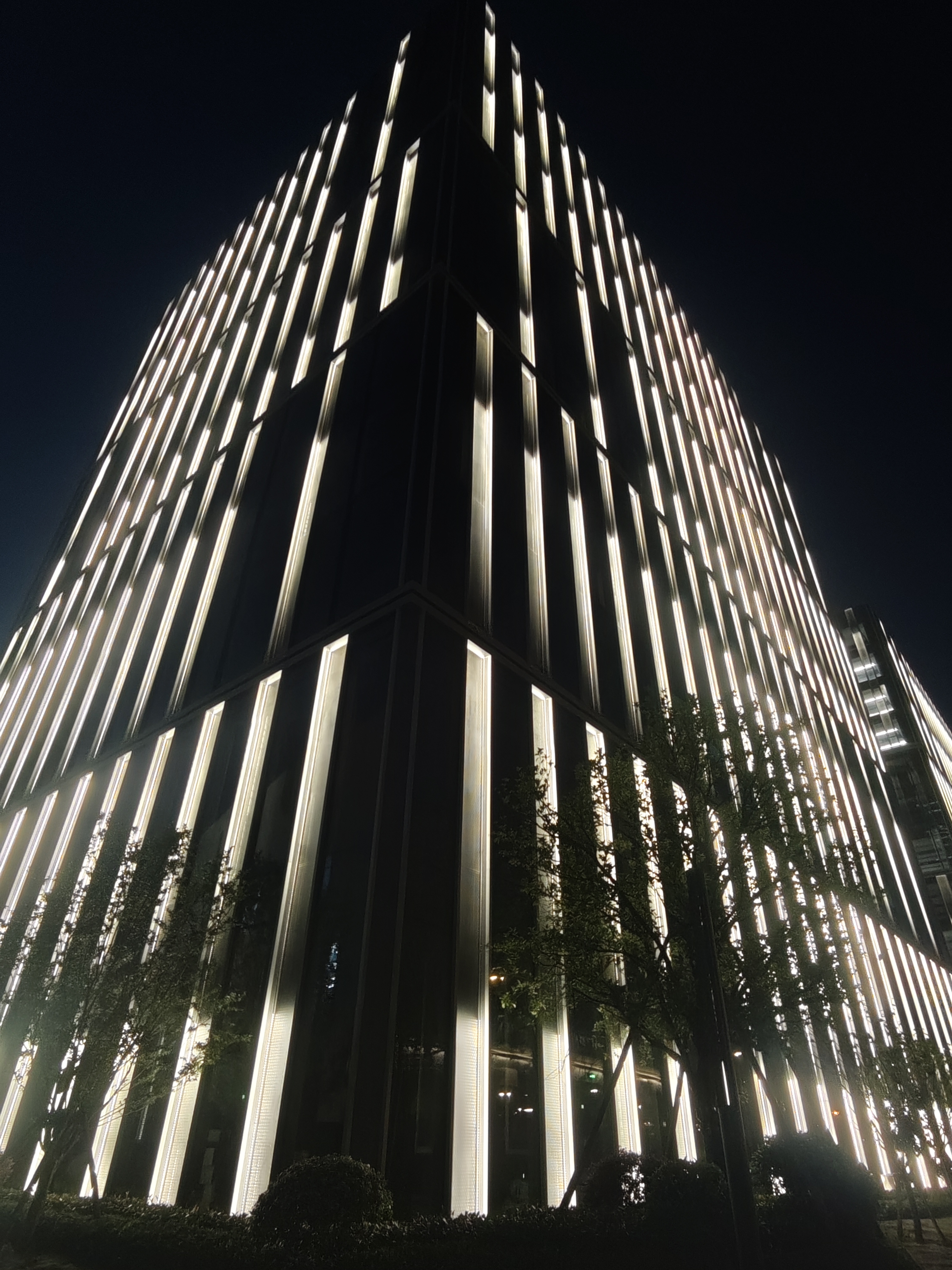 Shanghai Deli Building Façade Lighting Project (6)